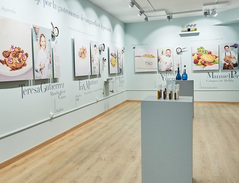 Diseño stand feria de Albacete. Cartel Arte.