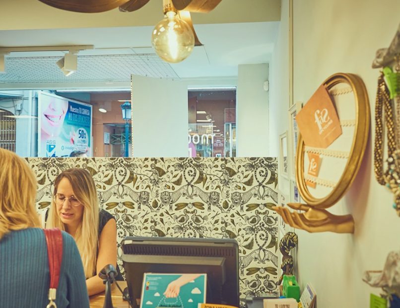 interiorismo y decoración Albacete Cartel Arte