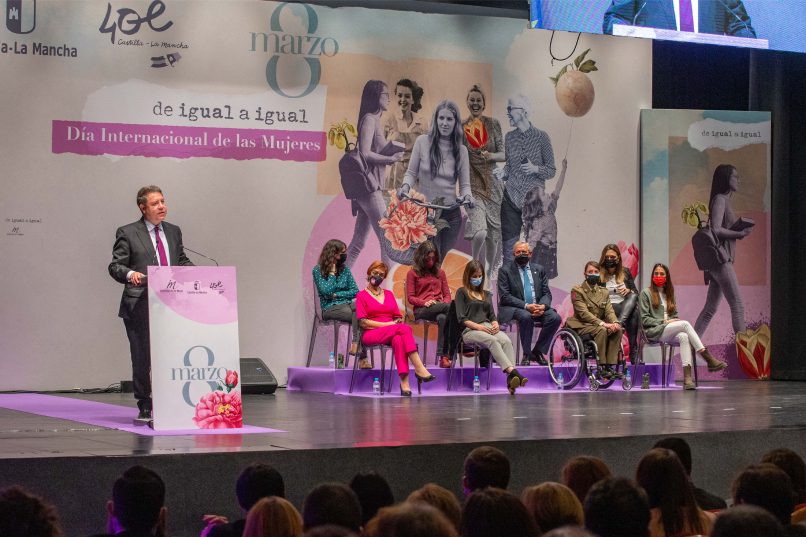 Diseño de escenario 8M